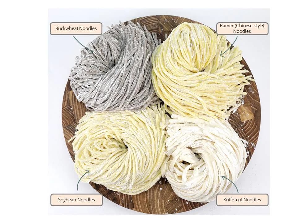 Knife-Cut Noodles (Kalguksu) 2